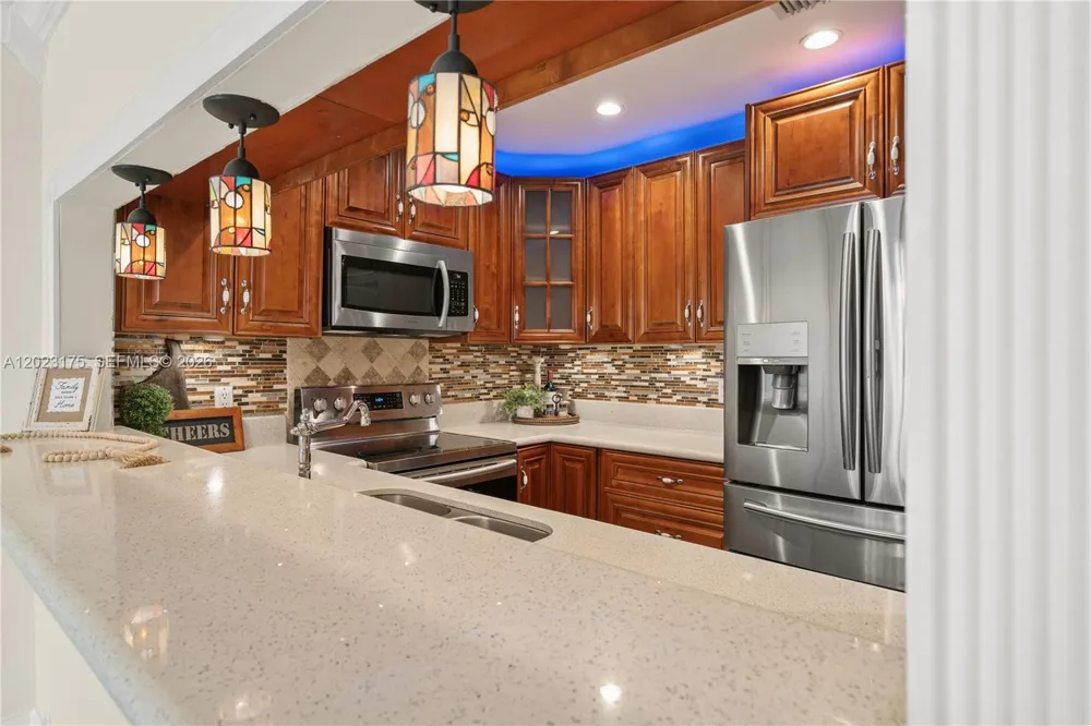9367 SW 1st St #808 Plantation, FL 33324
