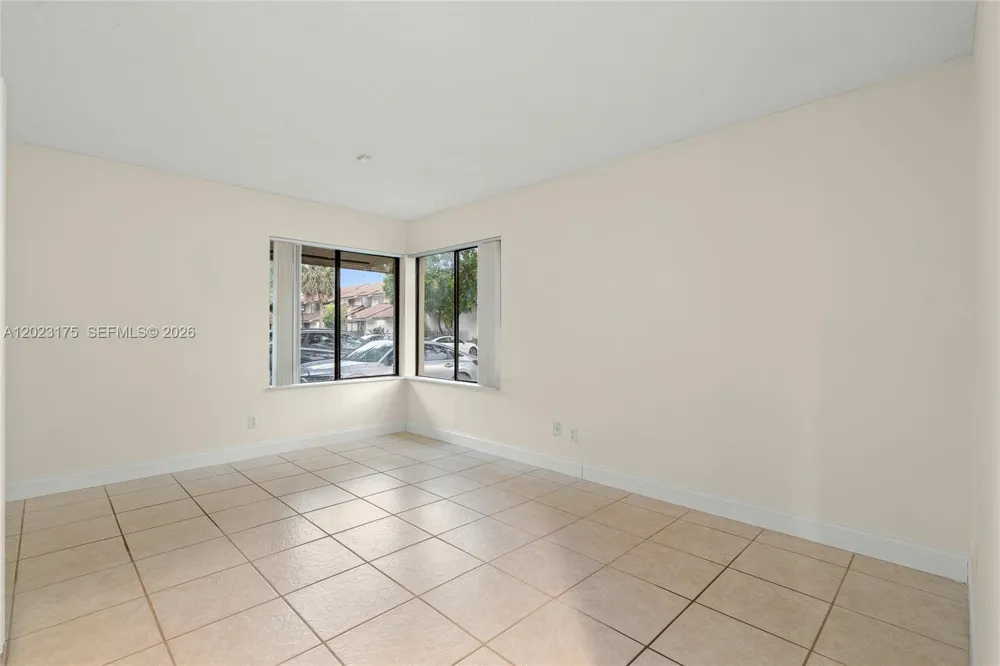 9367 SW 1st St #808 Plantation, FL 33324