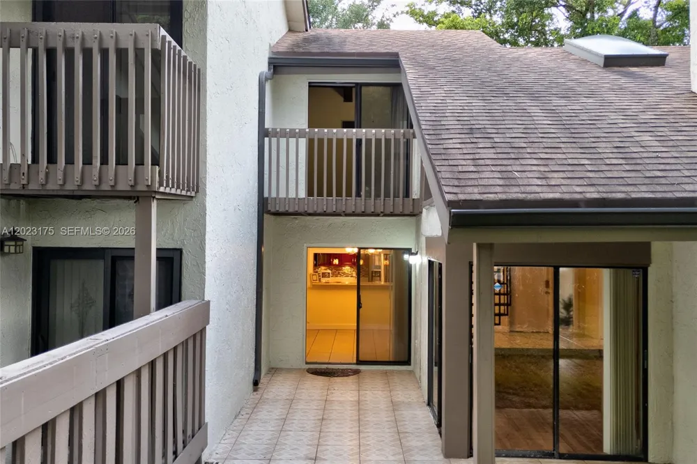 9367 SW 1st St #808 Plantation, FL 33324