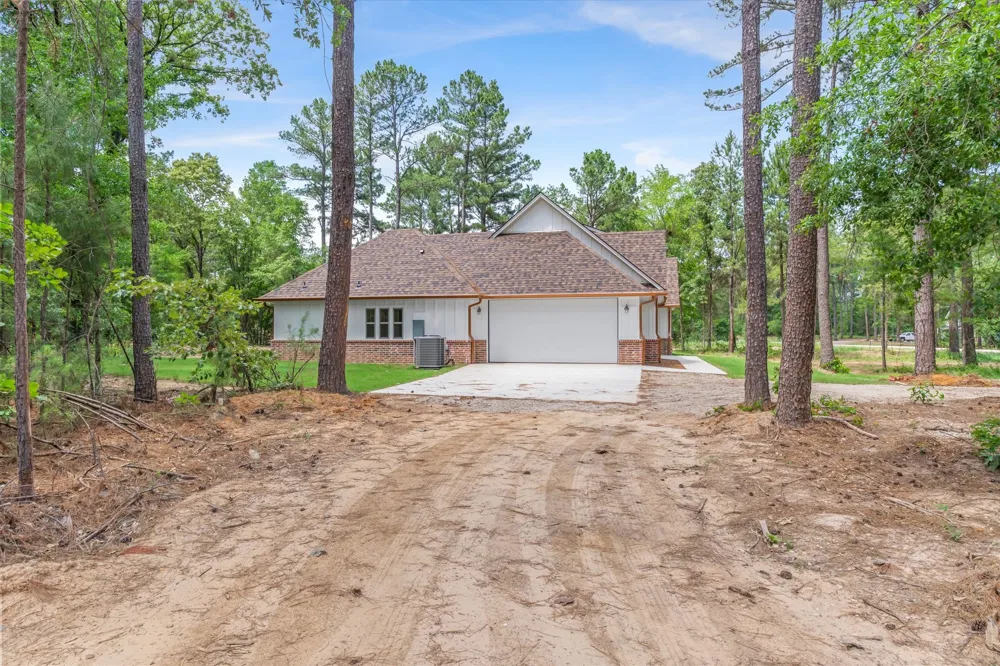 404 Private Road 5808 Grand Saline, TX 75140