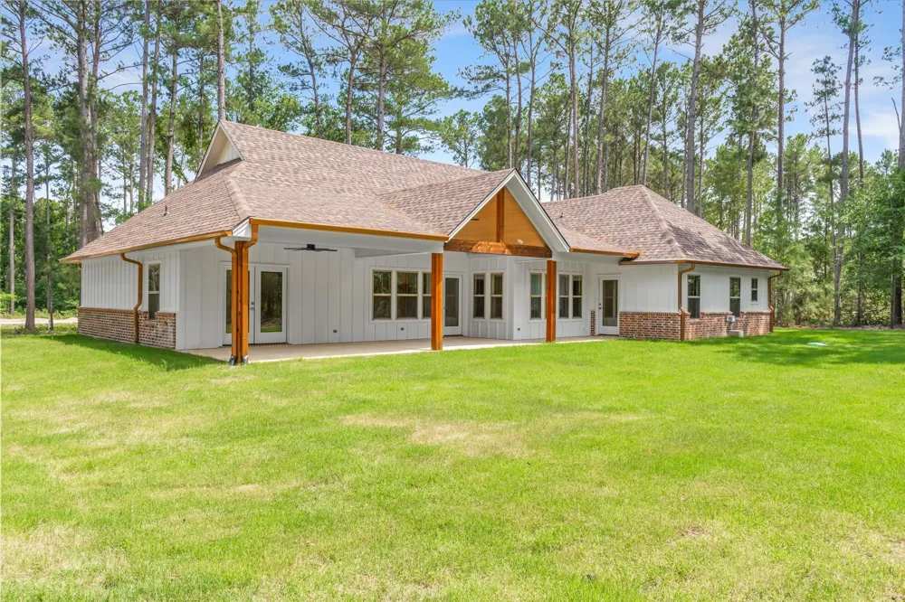 404 Private Road 5808 Grand Saline, TX 75140