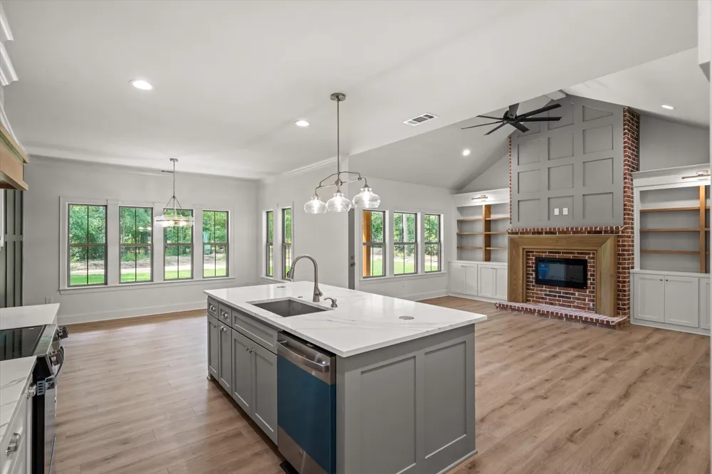 404 Private Road 5808 Grand Saline, TX 75140
