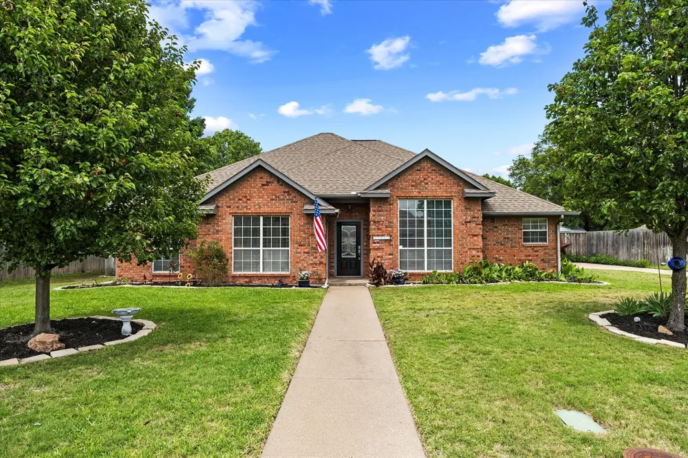 10601 Woodland Drive