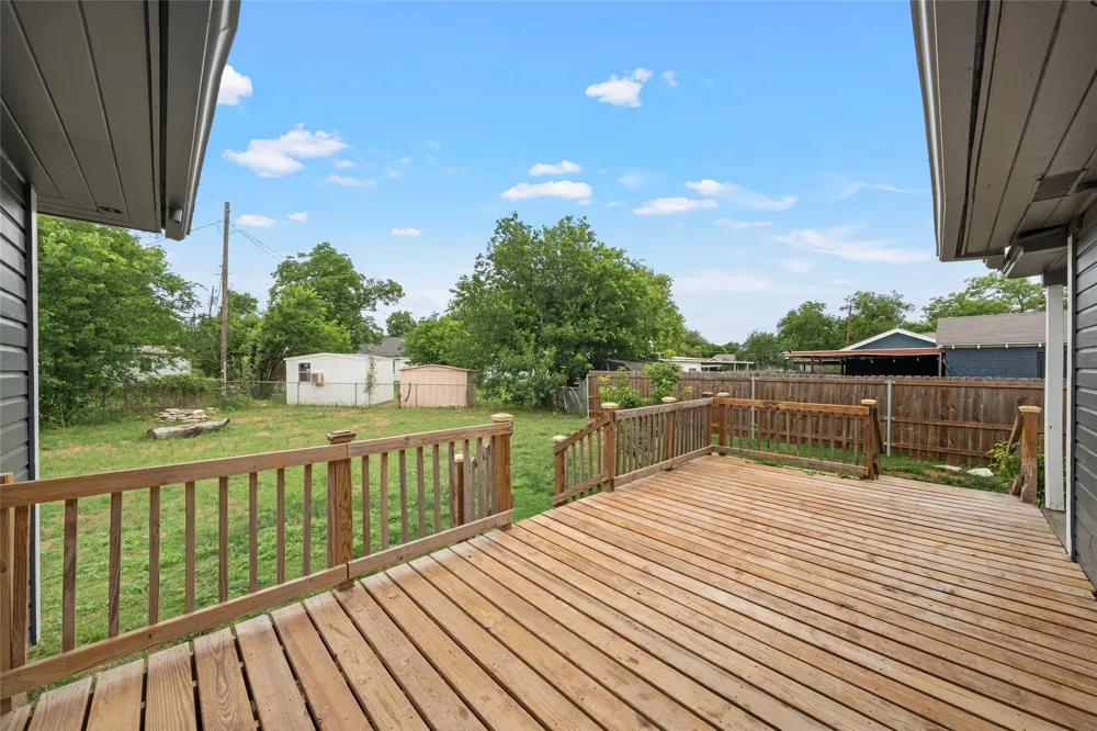 1403 W 11th Street McGregor, TX 76657
