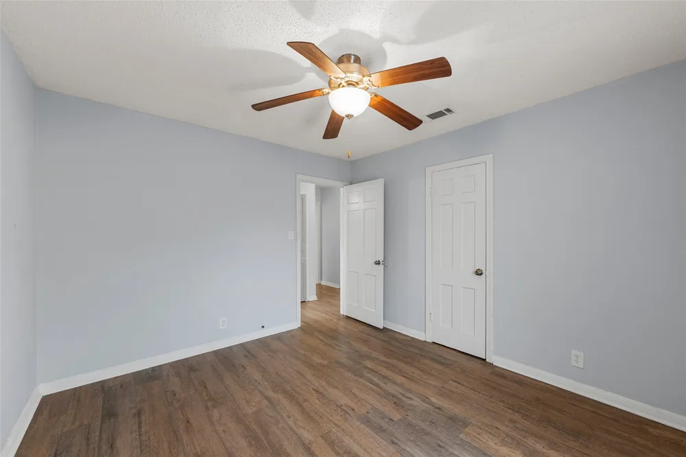 1403 W 11th Street McGregor, TX 76657