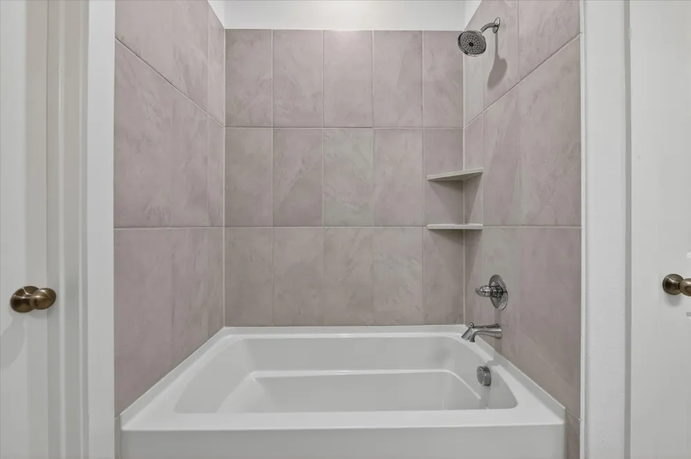 685 Watersedge Court Lewisville, TX 75067