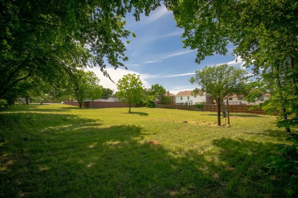 1000 Hughes Road Grapevine, TX 76051