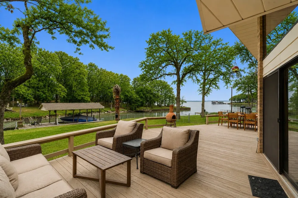 170 Armada Loop Payne Springs, TX 75156