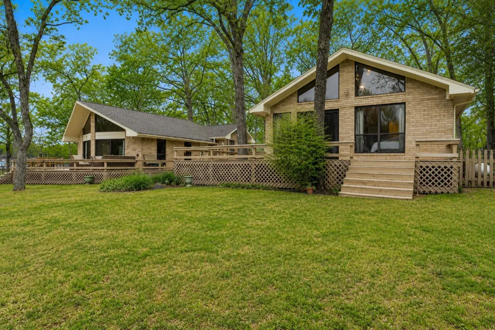 170 Armada Loop Payne Springs, TX 75156