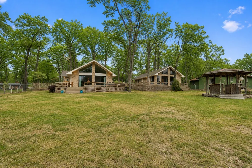 170 Armada Loop Payne Springs, TX 75156