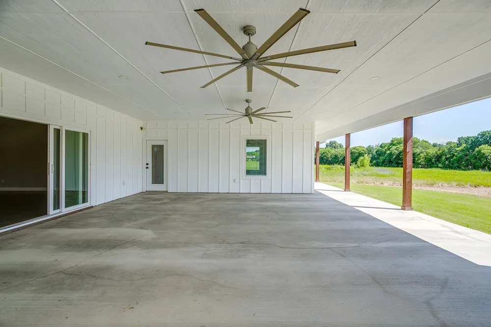 13901 County Road 102 Grandview, TX 76050