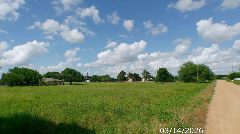 9113 Harvest Road Sealy, TX 77474