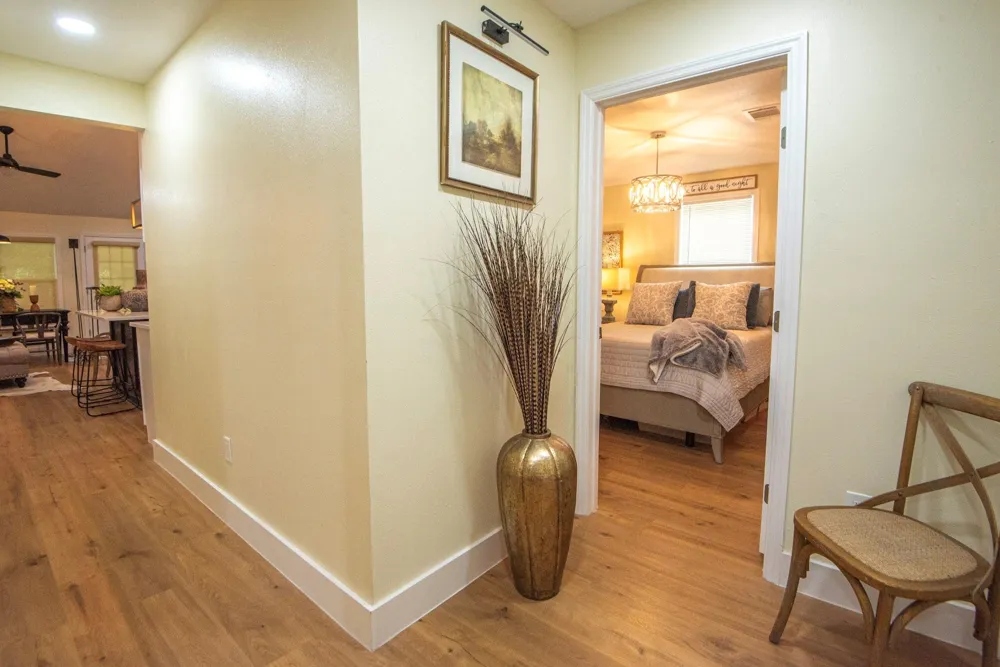1105 E Alamo Brenham, TX 77833