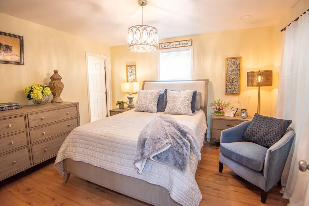 1105 E Alamo Brenham, TX 77833