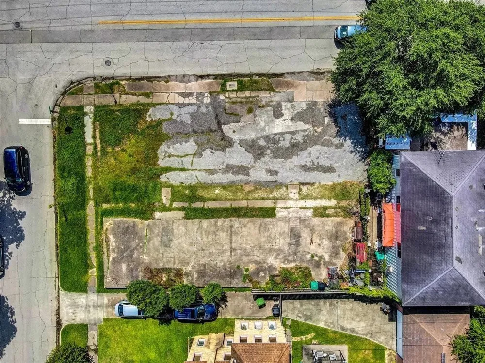 2313 Wichita Street Houston, TX 77004