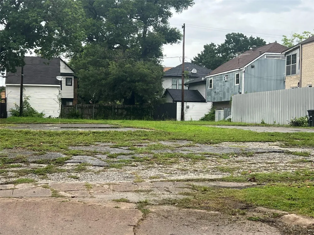 2313 Wichita Street Houston, TX 77004
