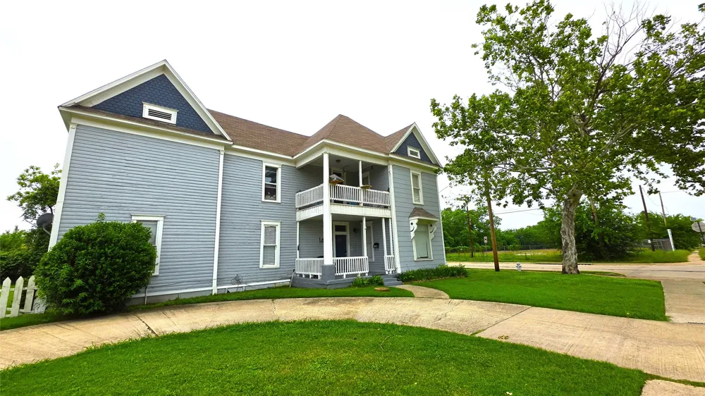 145 Kealy Street #2 Lewisville, TX 75057