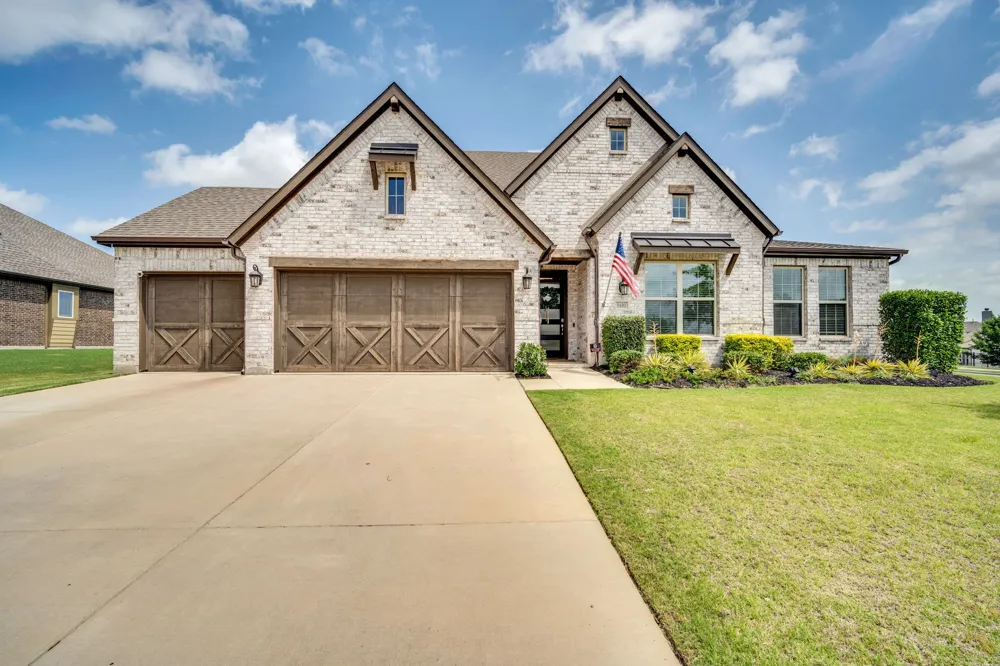 1601 Bearpath Way Gunter, TX 75058