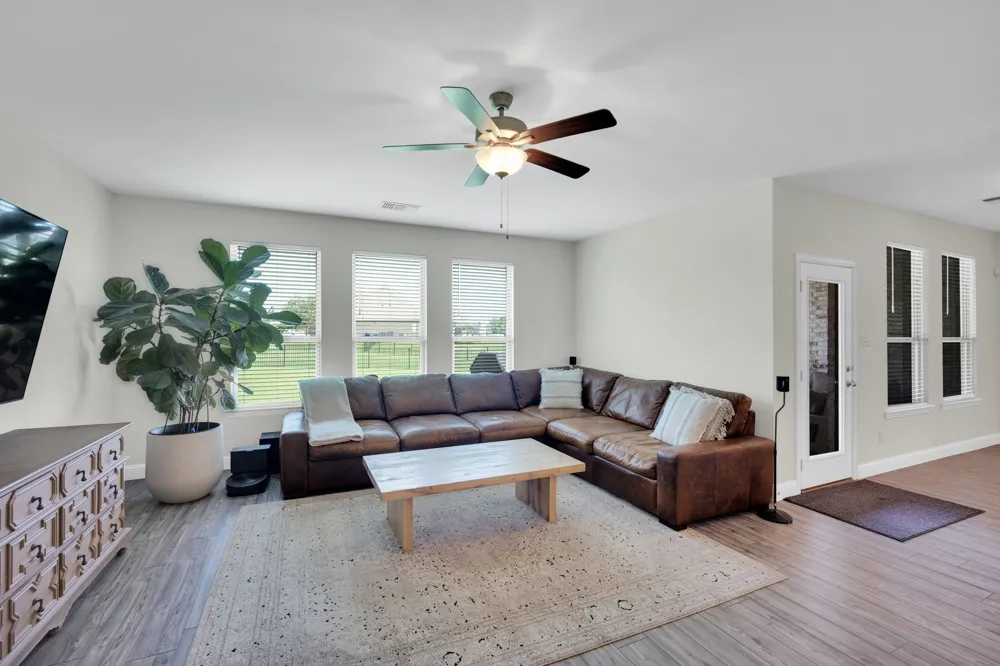 1601 Bearpath Way Gunter, TX 75058