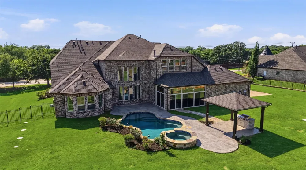715 Simmons Road Double Oak, TX 75077