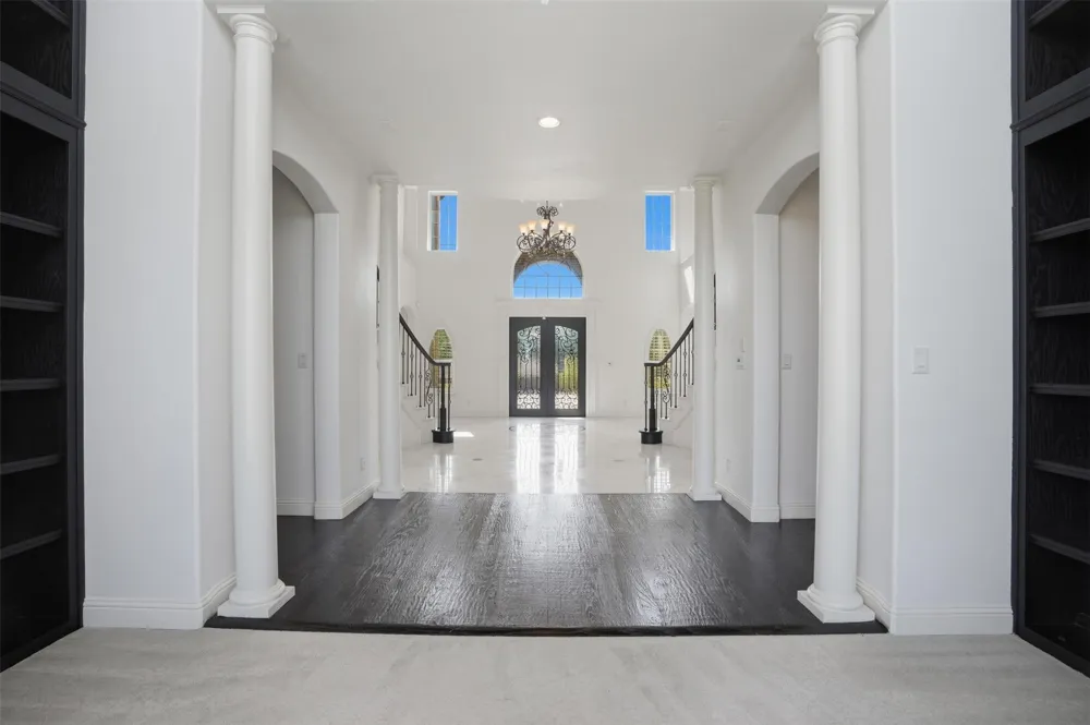 715 Simmons Road Double Oak, TX 75077