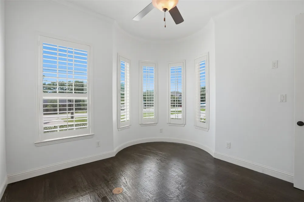 715 Simmons Road Double Oak, TX 75077
