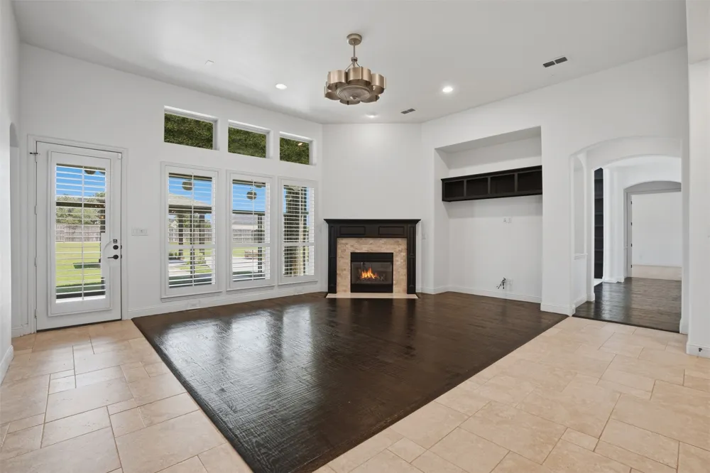 715 Simmons Road Double Oak, TX 75077