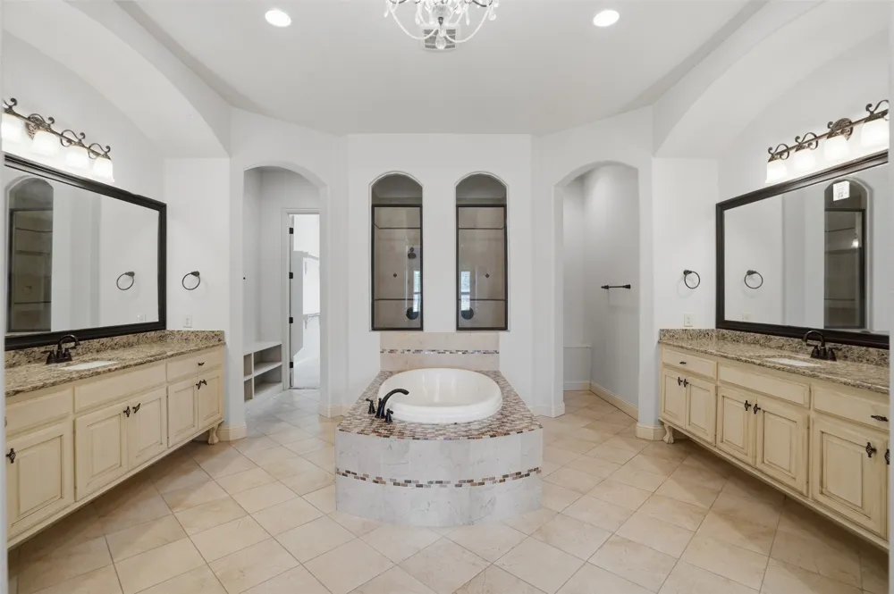 715 Simmons Road Double Oak, TX 75077