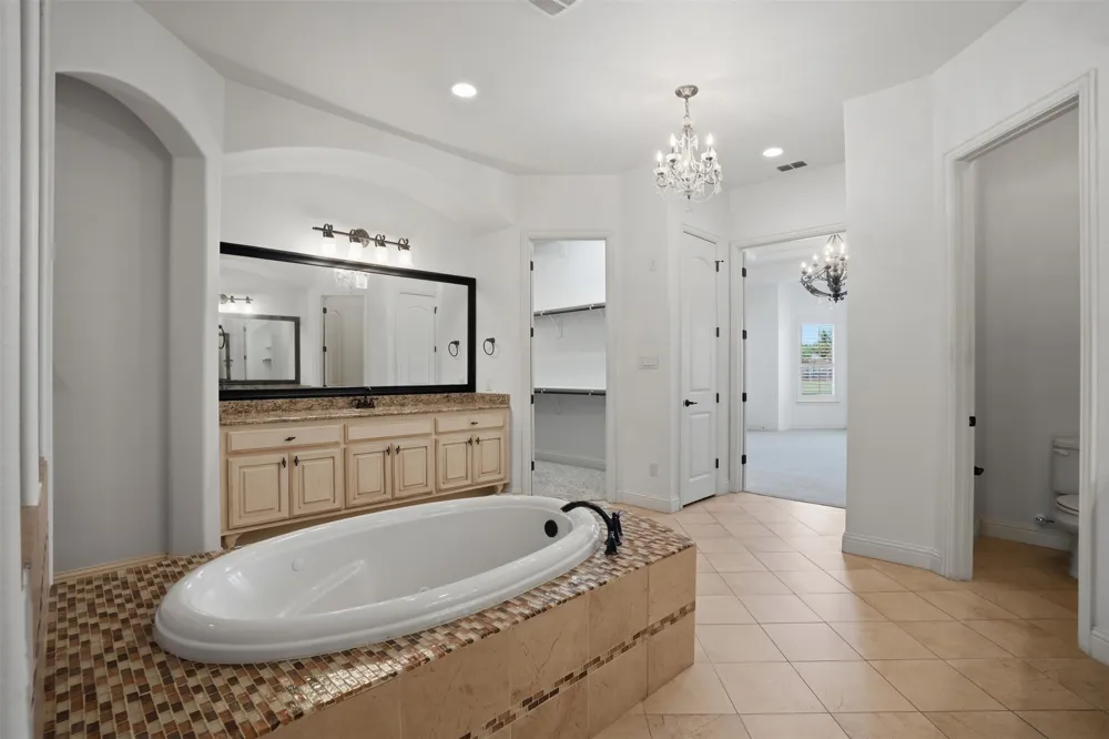 715 Simmons Road Double Oak, TX 75077