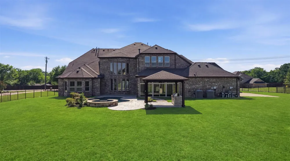715 Simmons Road Double Oak, TX 75077