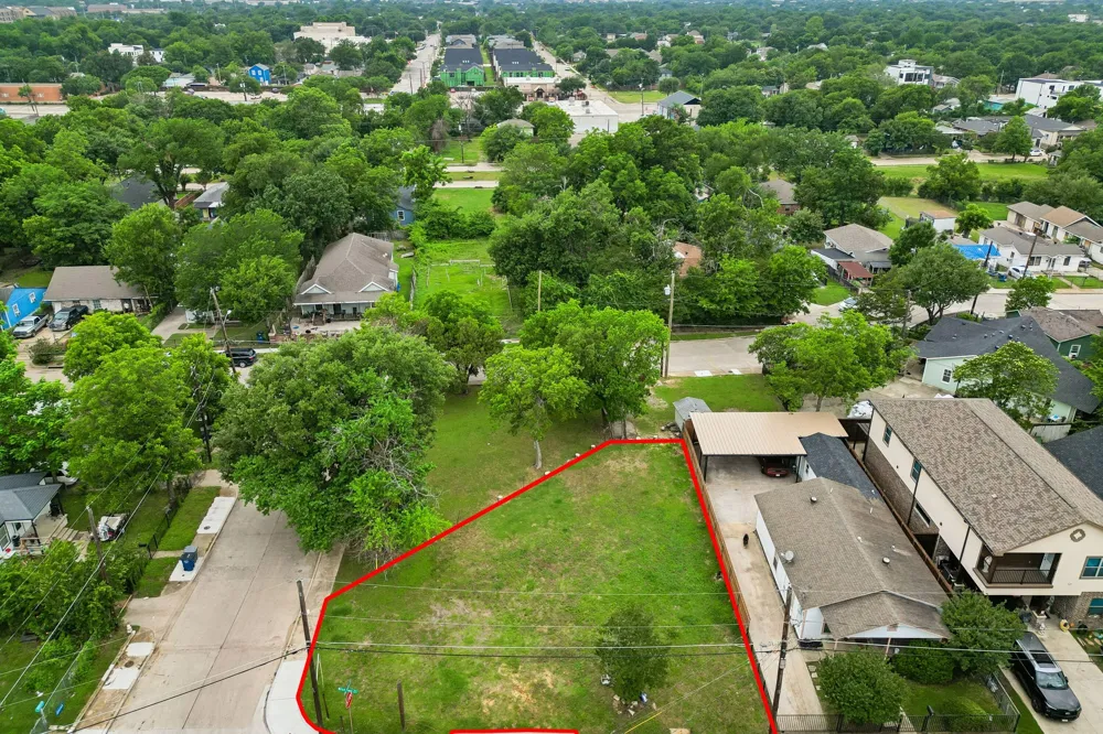 3305 Brantley Street Dallas, TX 75212