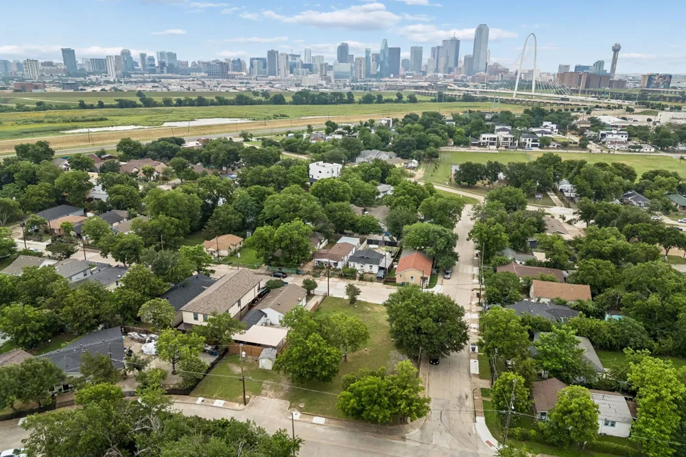 3305 Brantley Street Dallas, TX 75212
