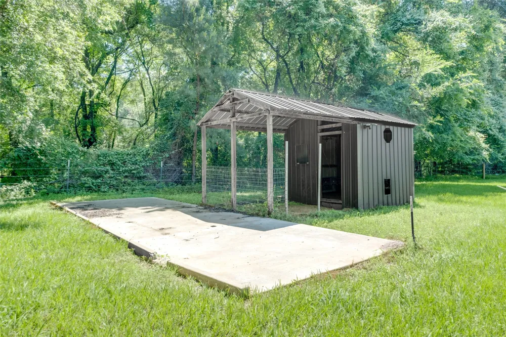 2455 An County Road 453 Palestine, TX 75803