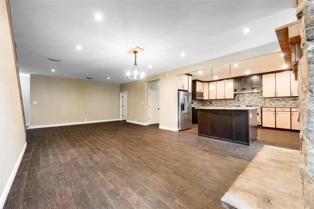 2455 An County Road 453 Palestine, TX 75803