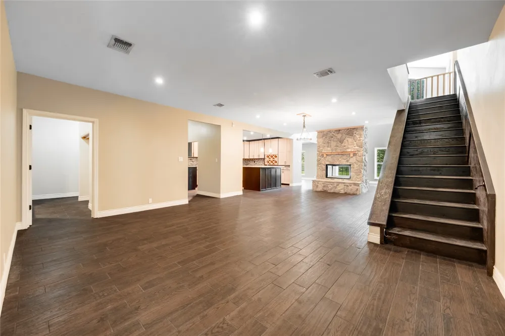 2455 An County Road 453 Palestine, TX 75803