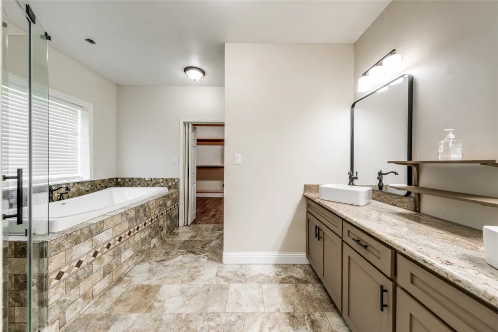 2455 An County Road 453 Palestine, TX 75803