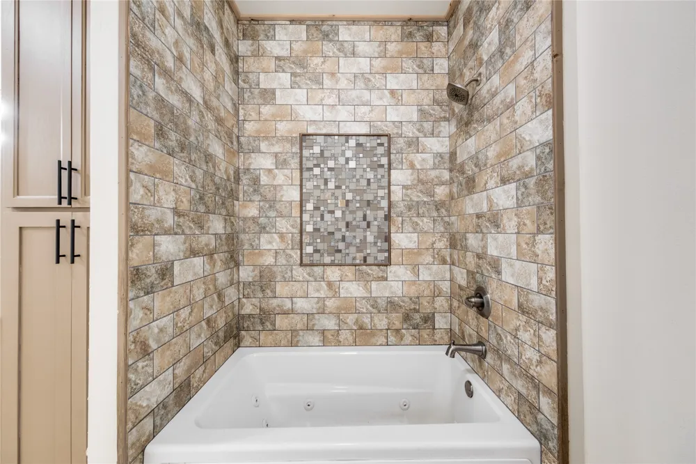 2455 An County Road 453 Palestine, TX 75803