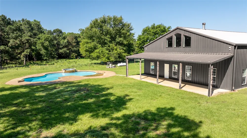 2455 An County Road 453 Palestine, TX 75803