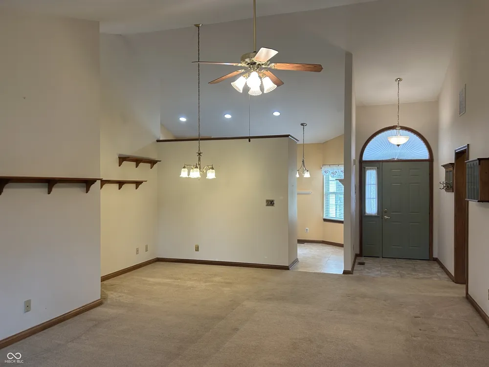 4964 W Cedar Cove Drive New Palestine, IN 46163