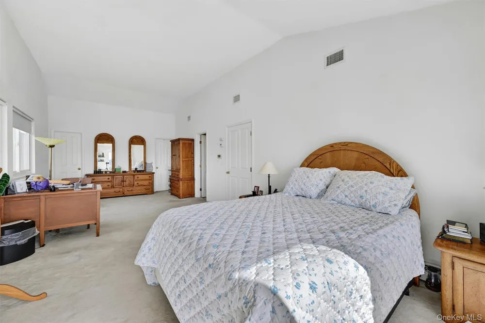 15 Deer Pond Drive Warwick, NY 10990