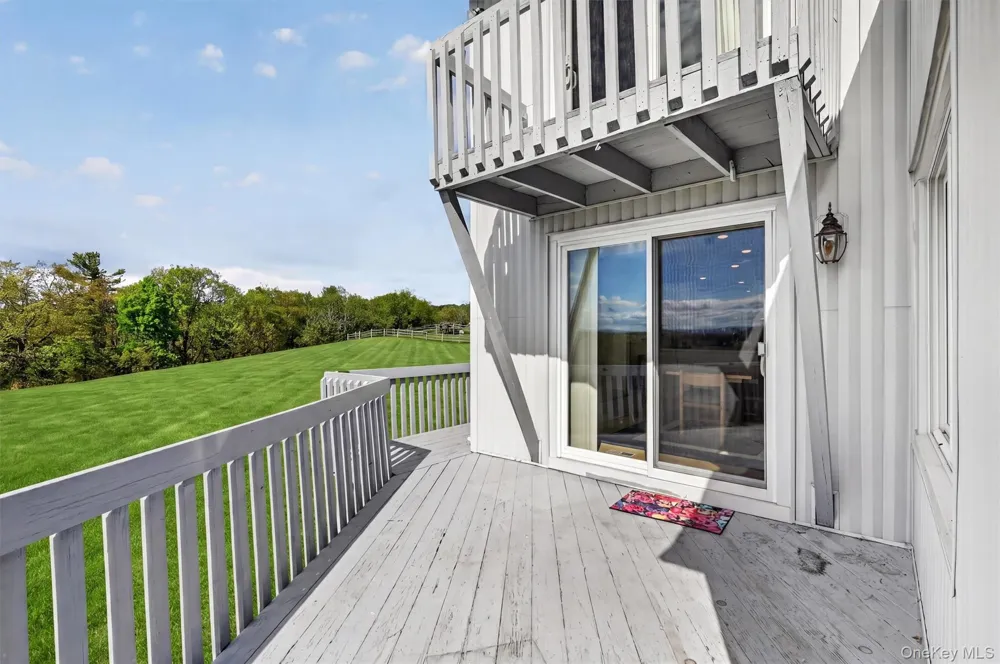 15 Deer Pond Drive Warwick, NY 10990