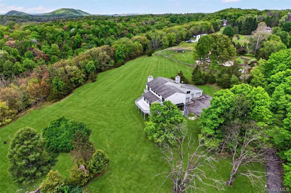 15 Deer Pond Drive Warwick, NY 10990