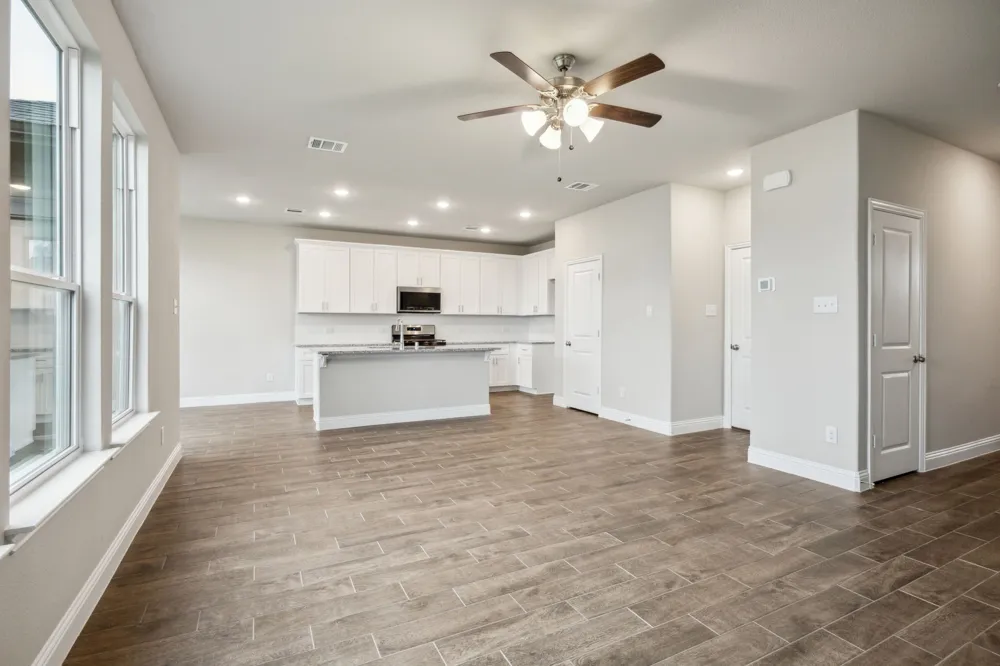 1605 Cloud Cover View Weston, TX 75009
