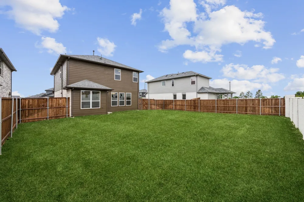 1605 Cloud Cover View Weston, TX 75009