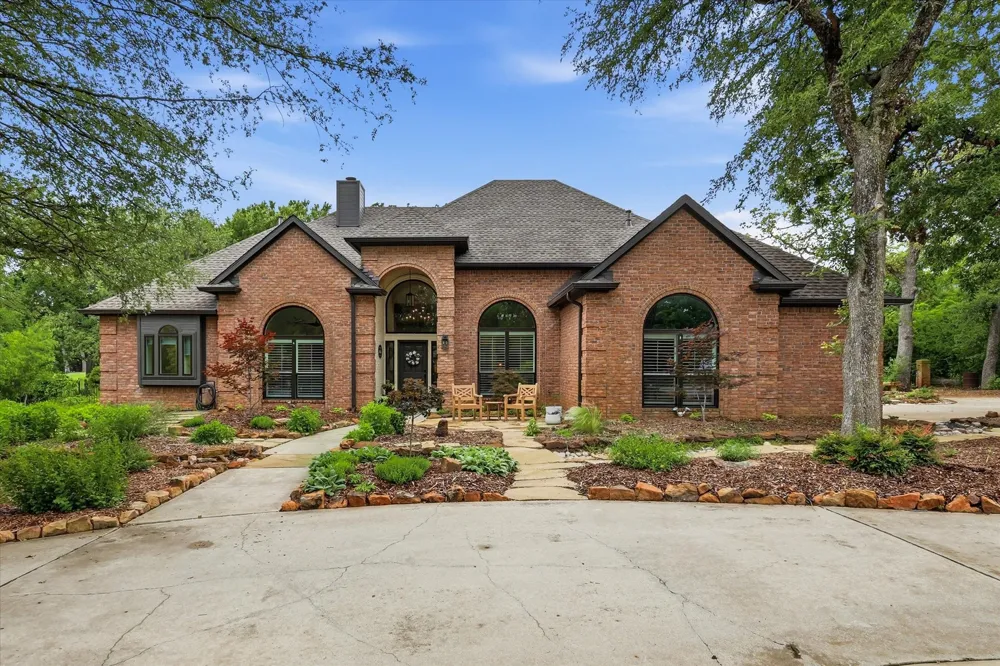 101 W Oak Shores Drive Cross Roads, TX 76227