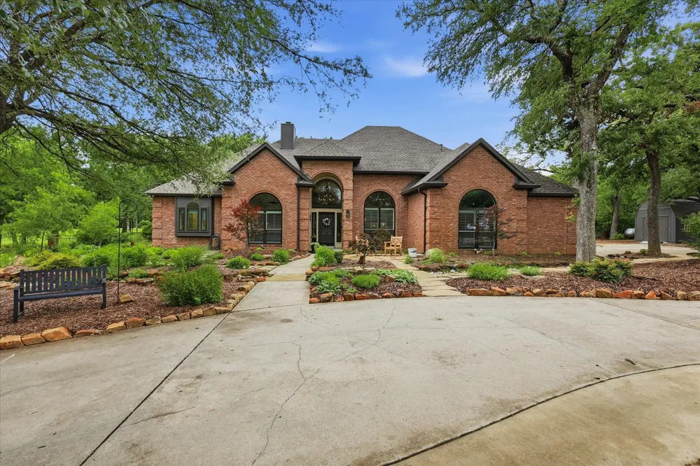 101 W Oak Shores Drive Cross Roads, TX 76227