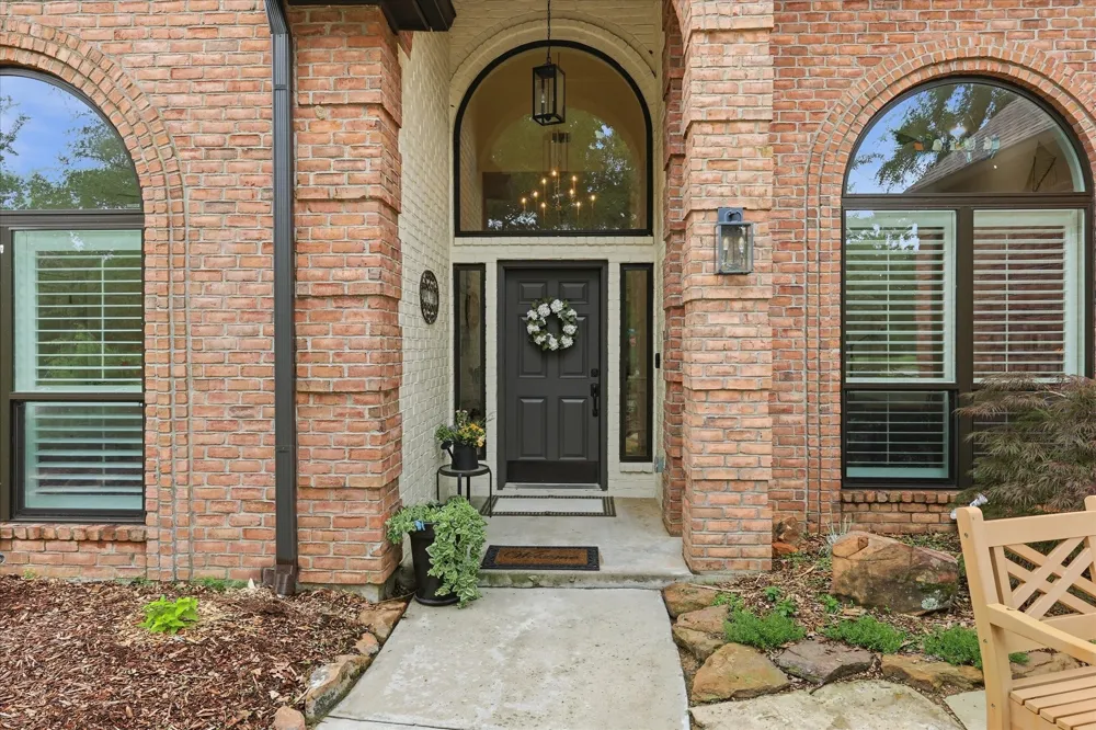 101 W Oak Shores Drive Cross Roads, TX 76227