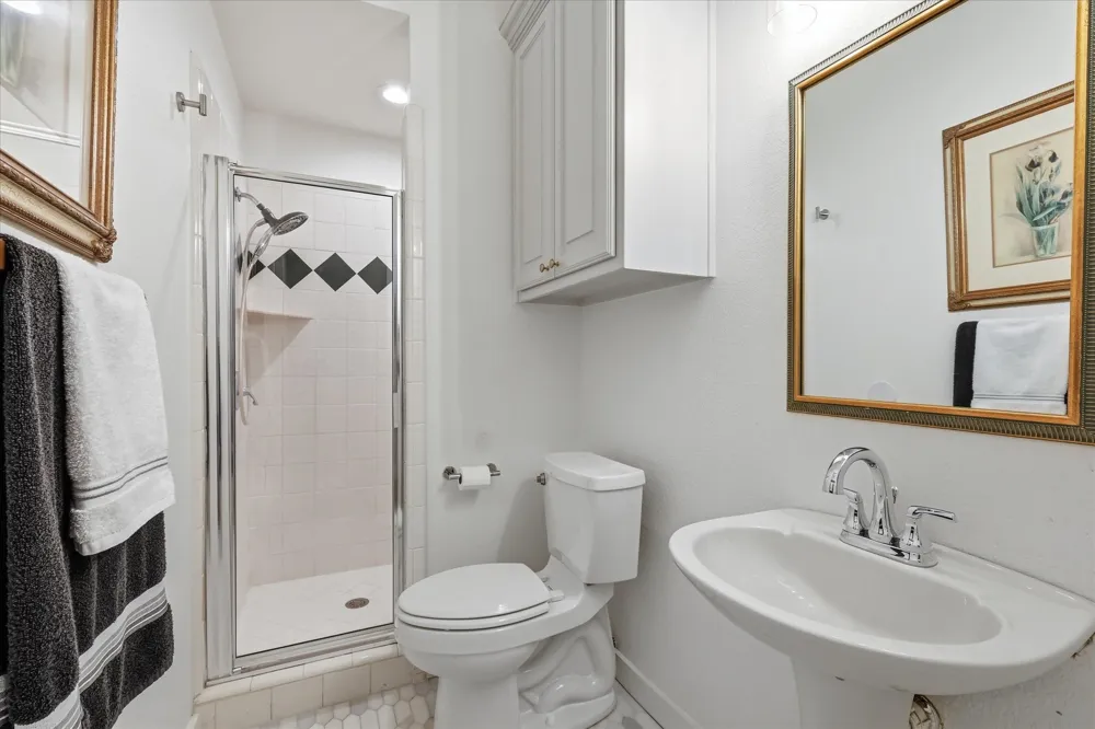101 W Oak Shores Drive Cross Roads, TX 76227