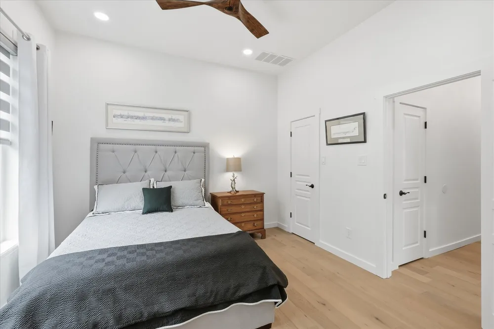 101 W Oak Shores Drive Cross Roads, TX 76227