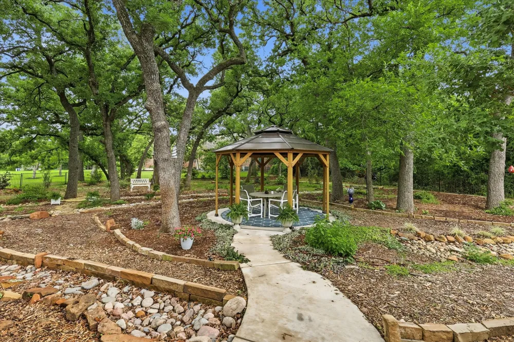 101 W Oak Shores Drive Cross Roads, TX 76227